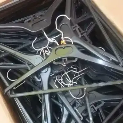 Hanger Premium