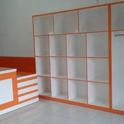 Lemari Dan Meja Laundry